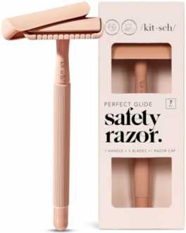 Kitsch safety razor with packaging